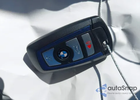 2015 BMW 335I xDrive из США, поврежденный, VIN WBA3B9G50FNR93411